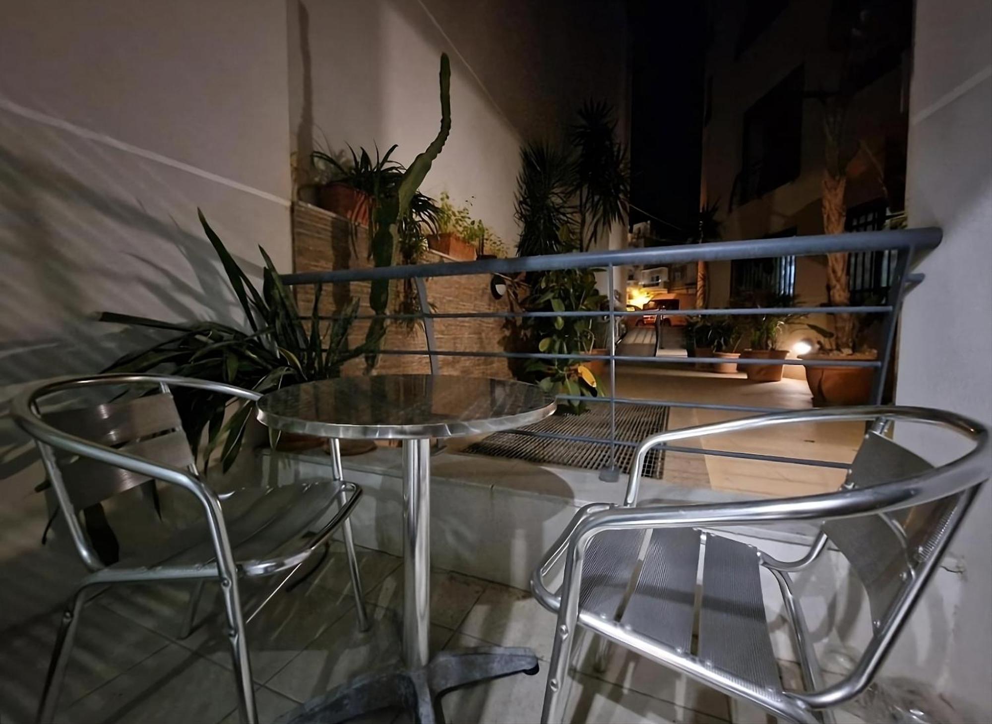 Bugibba Central Modern Apartment St. Paul's Bay Exterior foto
